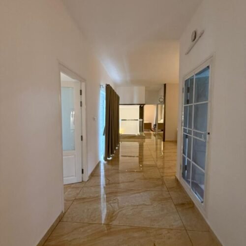 Florence 4 bhk edapally ac