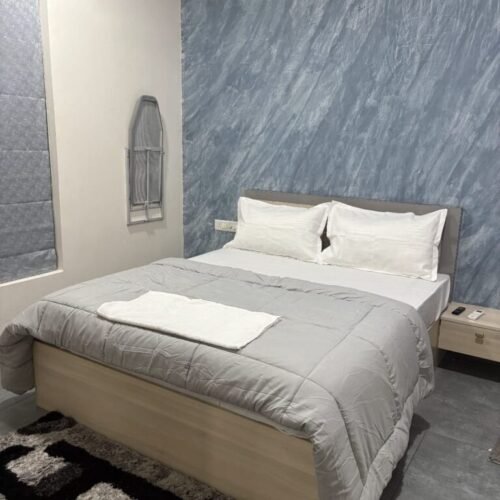 Nanma 1 by Snooze Living | 2BHK 002 A/C Vytila