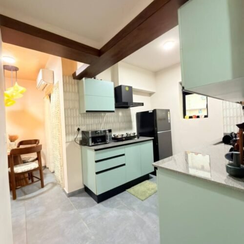 Yuki by Snooze Living 1BHK, Vytilla, AC 4