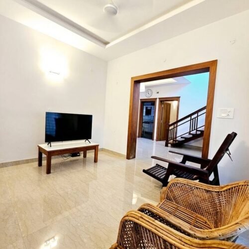 Room 2 in Aashray by Snooze Living | Vytilla, A/C
