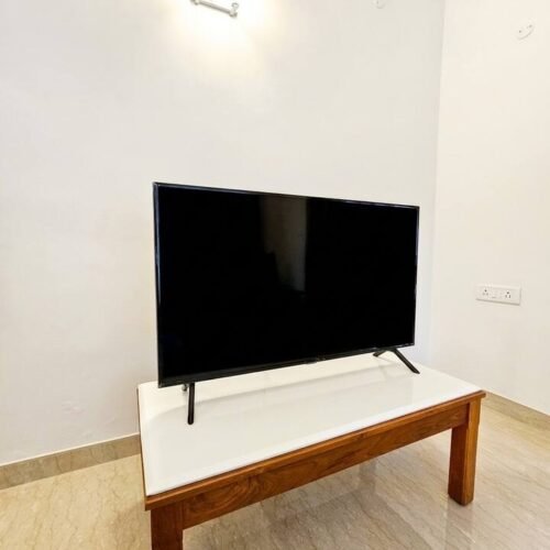 Room 2 in Aashray by Snooze Living | Vytilla, A/C